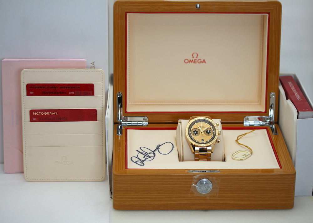 Omega Speedmaster "Rory McIlroy" Special 18ct Gold Edition photo 9